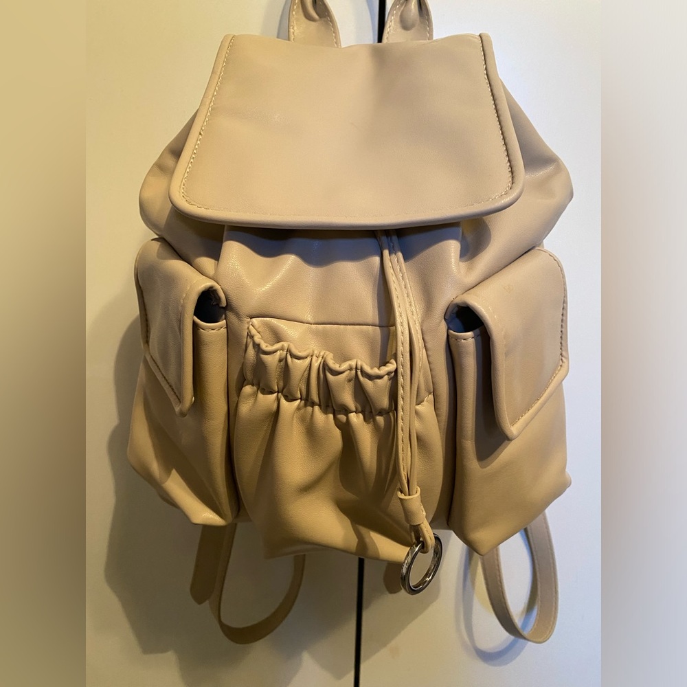 NEW ZARA CREAM COLOR BACKPACK - Picture 5 of 7